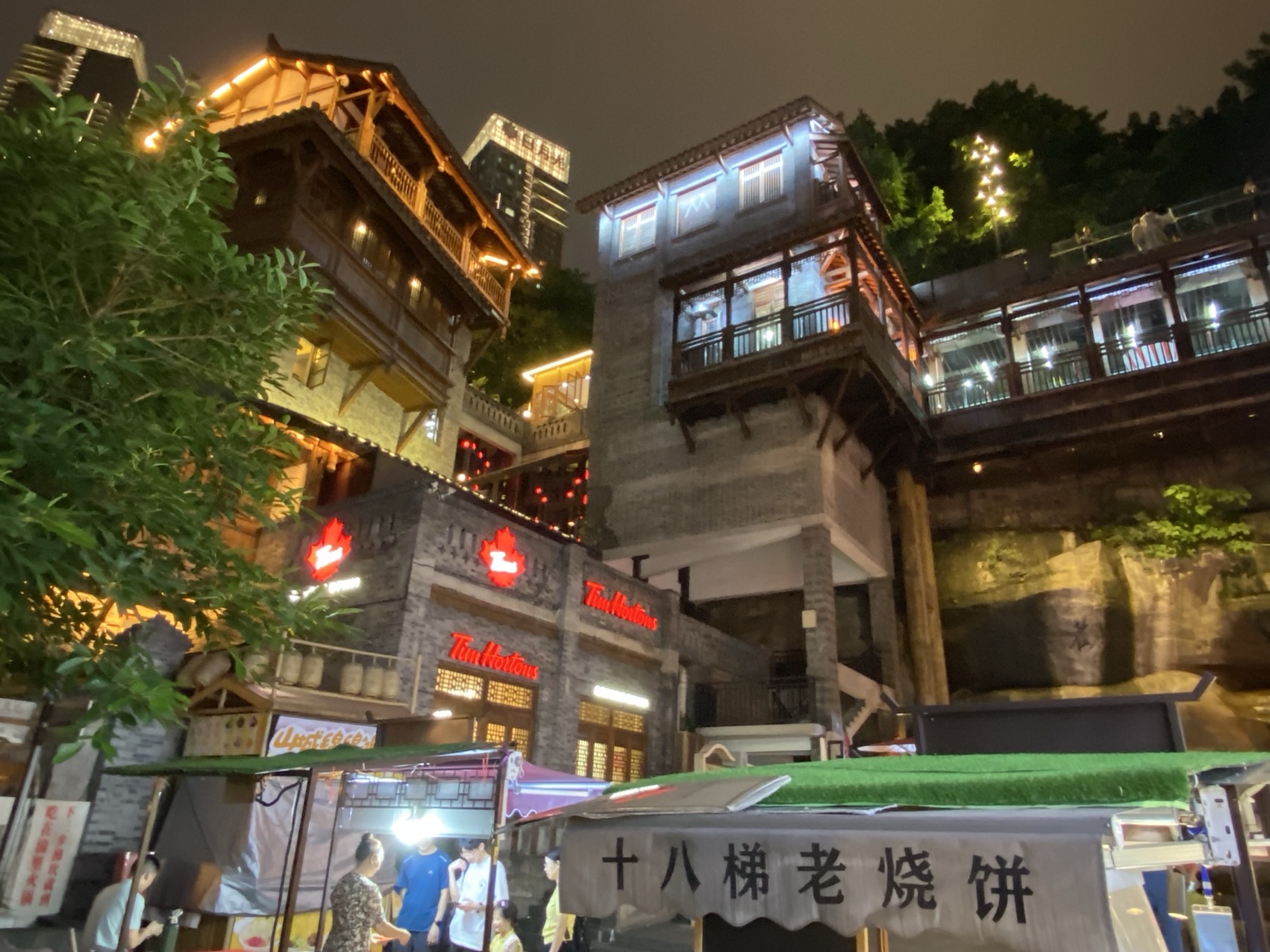 How to Get From a China Train Station to Your Hotel